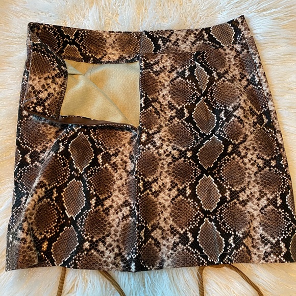 Sexy High Waist Lace Up Bodycon Snakeskin Skirt - Picture 7 of 11